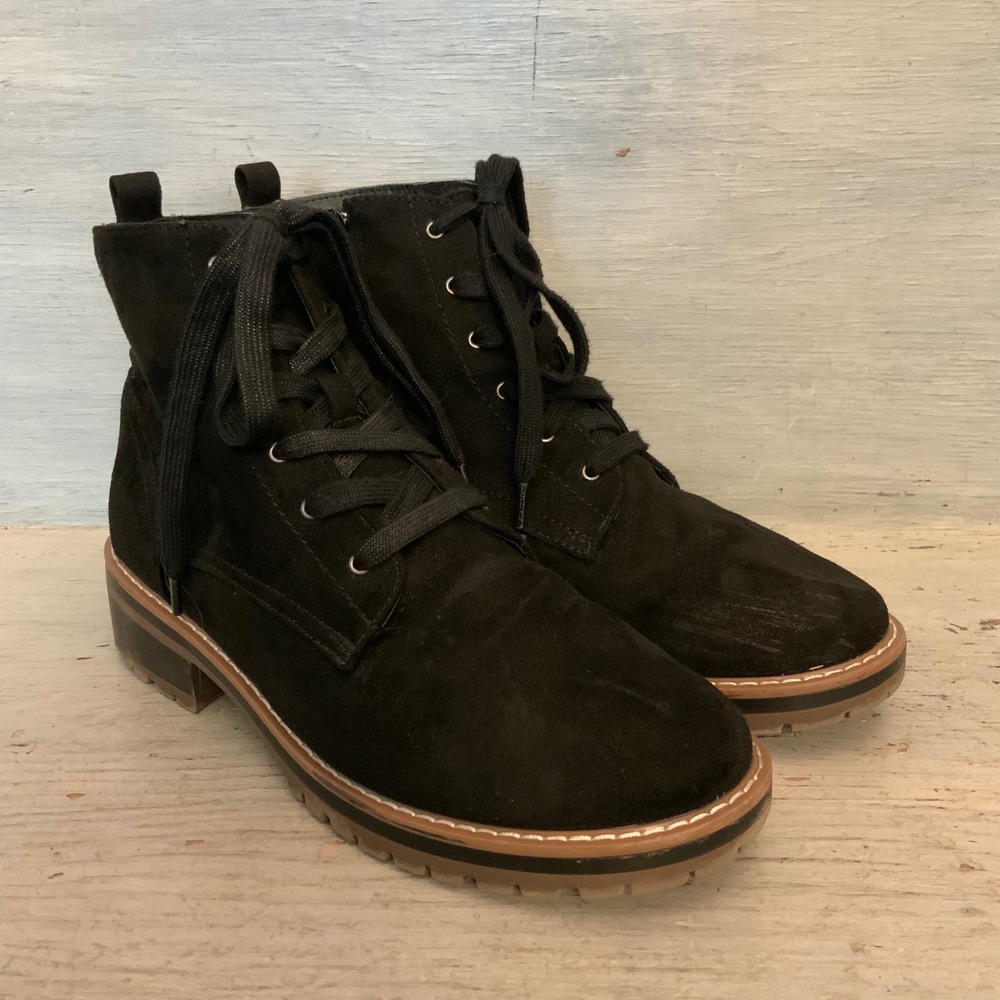 Kensie "Kasha" Faux Suede Matte Black Lace Up Combat Ankle Boots Size 8.5M GC